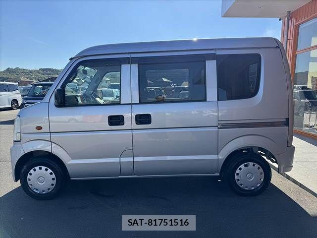 Mazda SCRUM VAN 2011-03 8628762-11