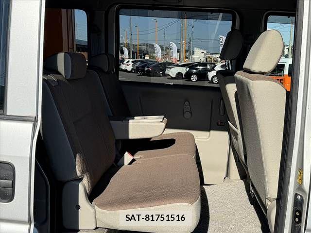 Mazda SCRUM VAN 2011-03 8628762-16