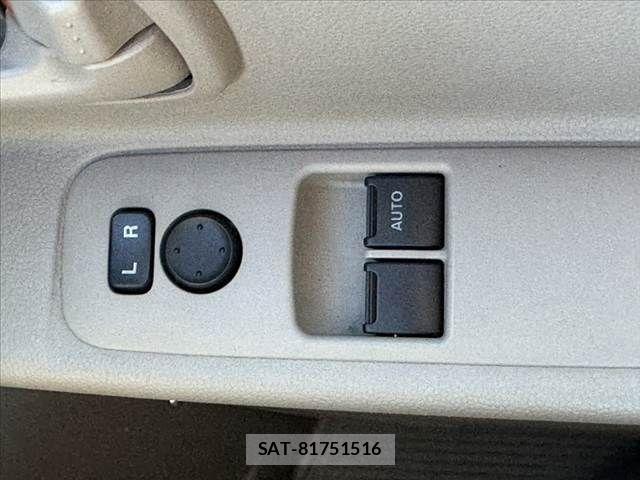 Mazda SCRUM VAN 2011-03 8628762-22