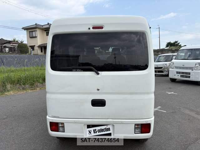Mazda SCRUM VAN 2020-07 8628761-5