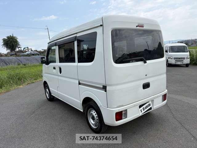 Mazda SCRUM VAN 2020-07 8628761-6