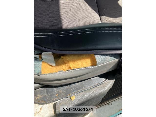 Mazda SCRUM VAN 1999-01 8661409-14