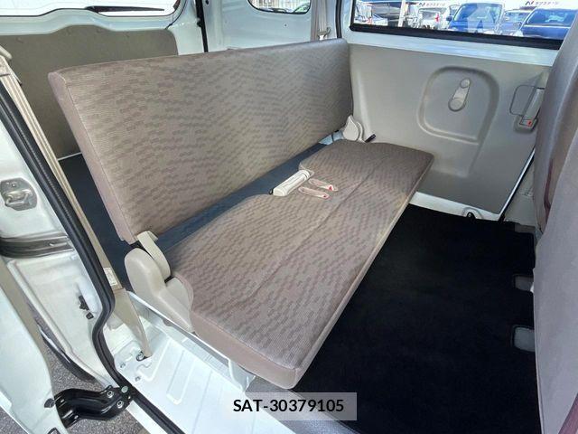 Mazda SCRUM VAN 2023-02 8745686-9