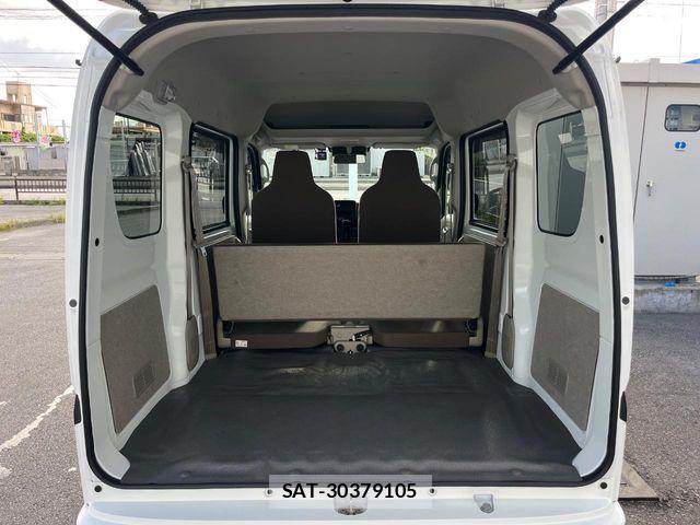 Mazda SCRUM VAN 2023-02 8745686-10