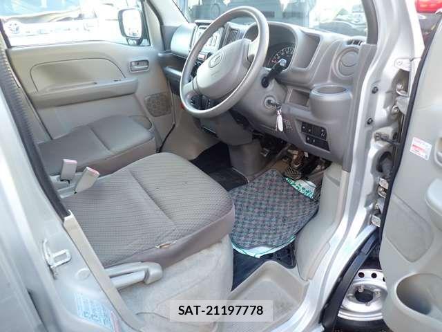 Mazda SCRUM VAN 2017-08 3775895-7