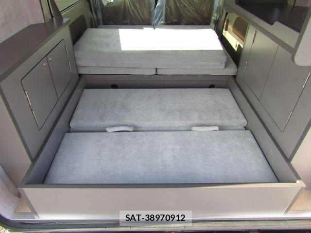 Mazda SCRUM VAN 2024-01 3775885-21