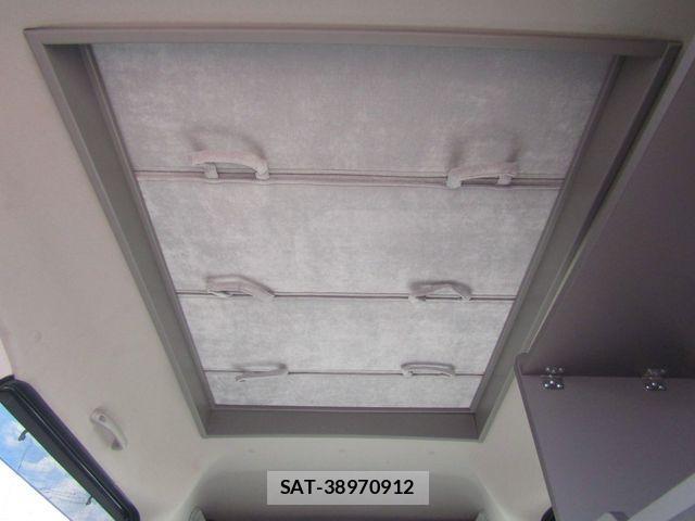 Mazda SCRUM VAN 2024-01 3775885-22