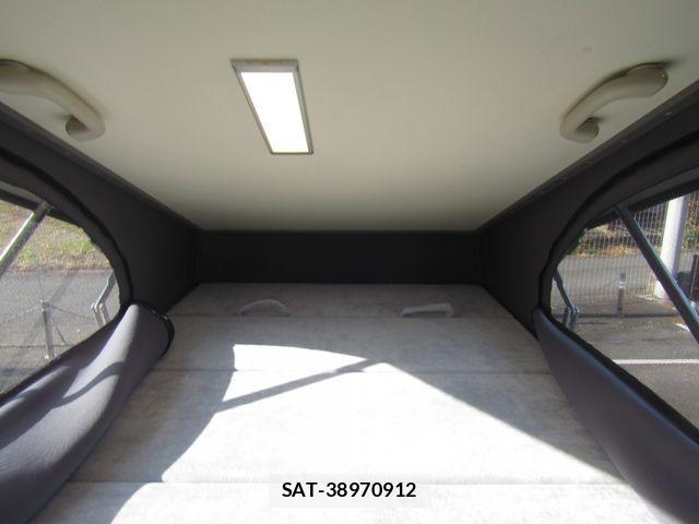 Mazda SCRUM VAN 2024-01 3775885-23