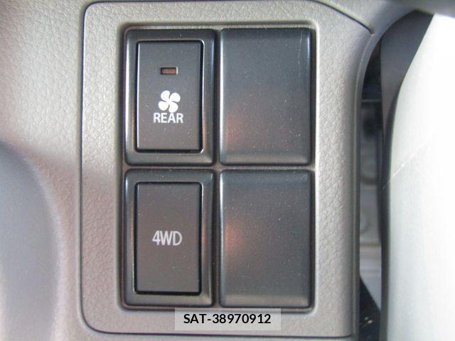 Mazda SCRUM VAN 2024-01 3775885-27