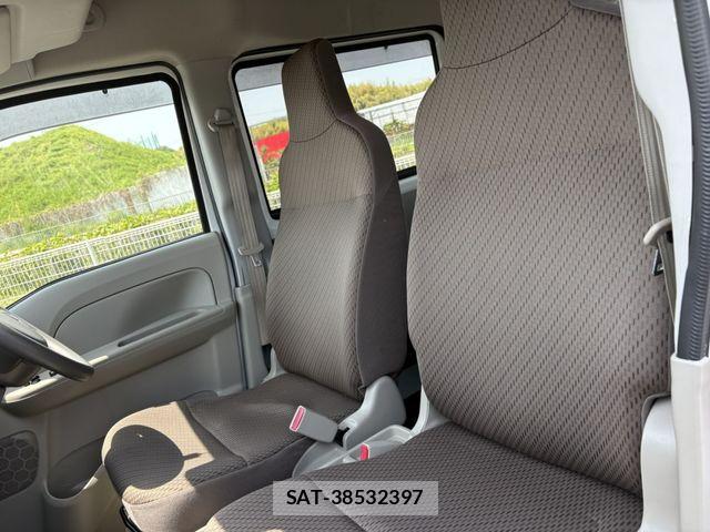 Mazda SCRUM VAN 2021-03 6691239-19