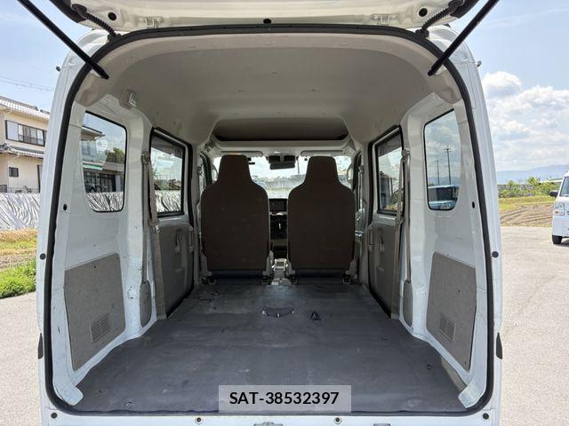 Mazda SCRUM VAN 2021-03 6691239-22