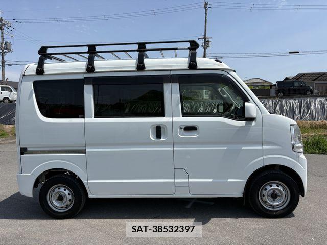 Mazda SCRUM VAN 2021-03 6691239-3