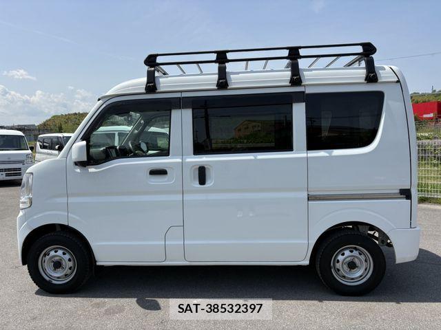 Mazda SCRUM VAN 2021-03 6691239-7