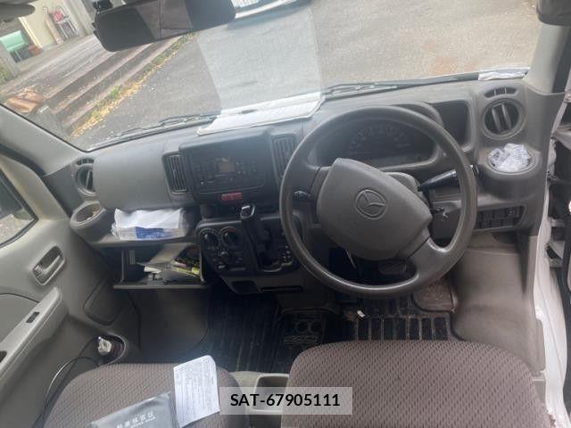 Mazda SCRUM VAN 2016-07 8075469-1