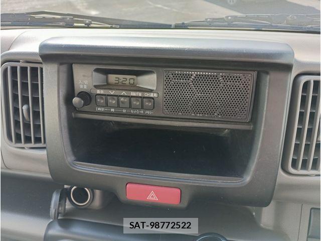 Mazda SCRUM VAN 2019-05 8210019-10
