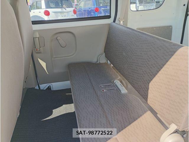 Mazda SCRUM VAN 2019-05 8210019-18