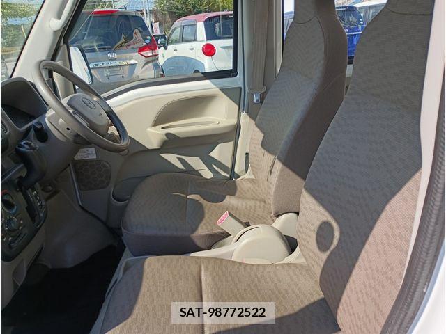 Mazda SCRUM VAN 2019-05 8210019-19