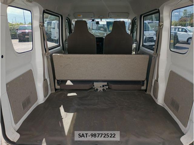 Mazda SCRUM VAN 2019-05 8210019-20