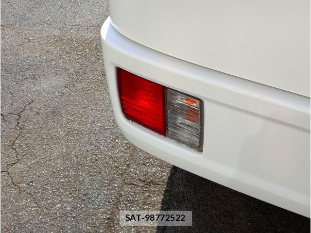 Mazda SCRUM VAN 2019-05 8210019-23