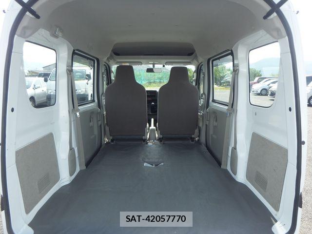 Mazda SCRUM VAN 2020-04 8246597-9