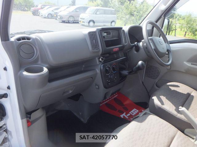 Mazda SCRUM VAN 2020-04 8246597-16