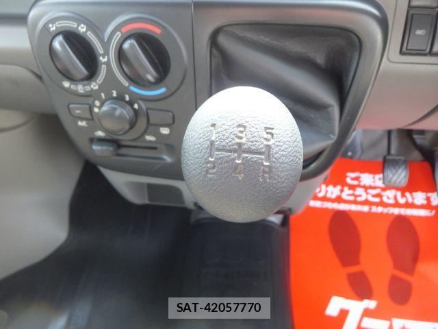 Mazda SCRUM VAN 2020-04 8246597-23