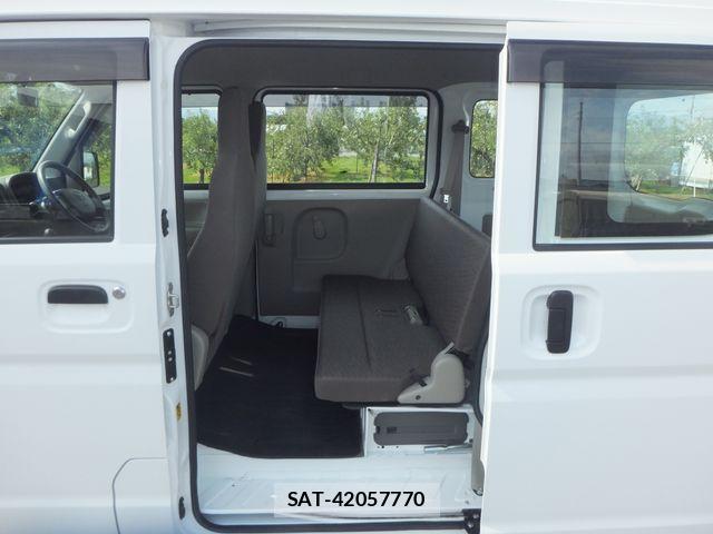 Mazda SCRUM VAN 2020-04 8246597-5