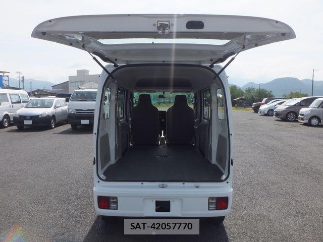 Mazda SCRUM VAN 2020-04 8246597-8