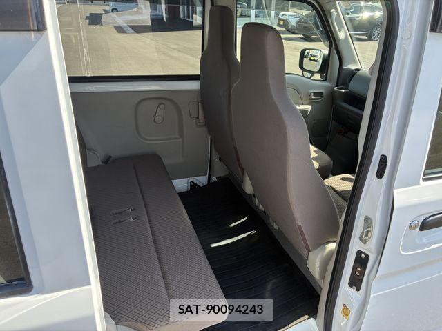 Mazda SCRUM VAN 2017-01 8368567-14