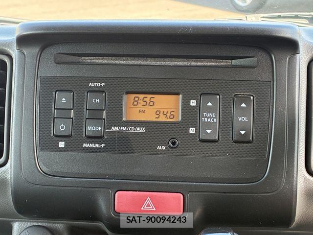 Mazda SCRUM VAN 2017-01 8368567-1