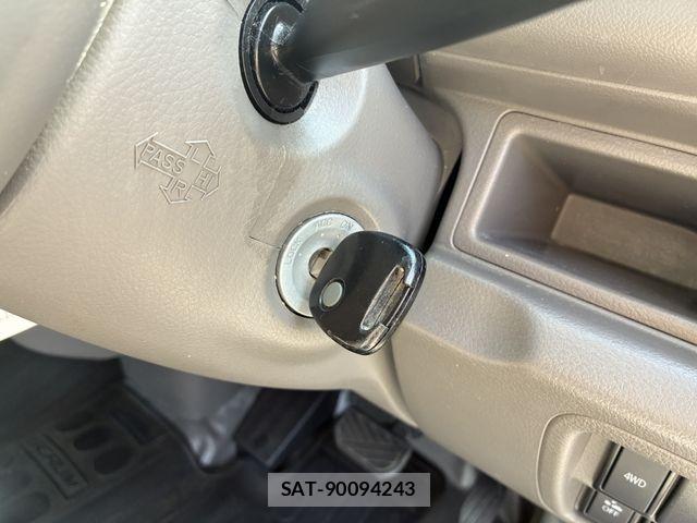 Mazda SCRUM VAN 2017-01 8368567-23