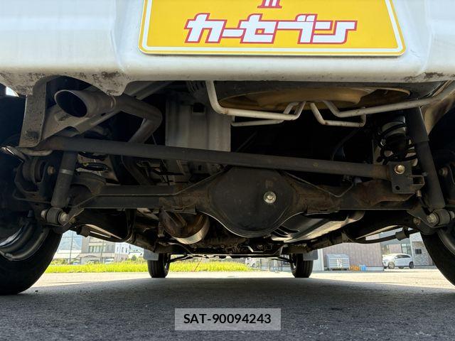 Mazda SCRUM VAN 2017-01 8368567-25