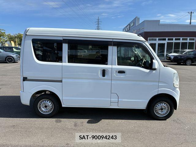 Mazda SCRUM VAN 2017-01 8368567-5