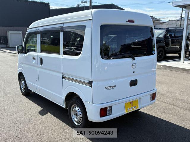 Mazda SCRUM VAN 2017-01 8368567-8
