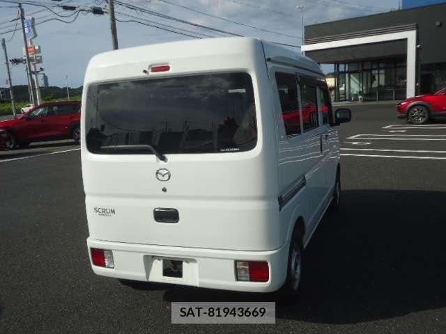 Mazda SCRUM VAN 2022-10 8368564-2