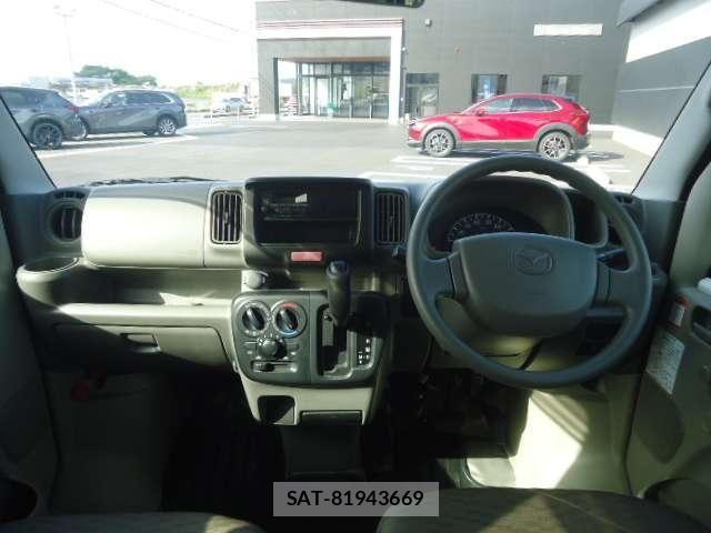 Mazda SCRUM VAN 2022-10 8368564-3