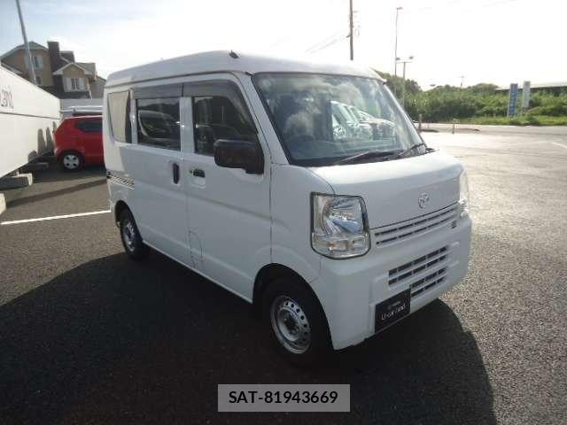 Mazda SCRUM VAN 2022-10 8368564-4