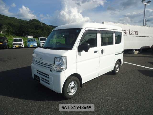 Mazda SCRUM VAN 2022-10 8368564-6