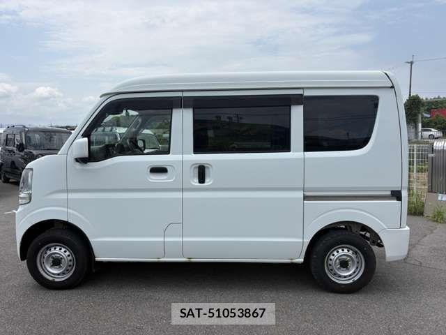 Mazda SCRUM VAN 2018-06 8563480-7
