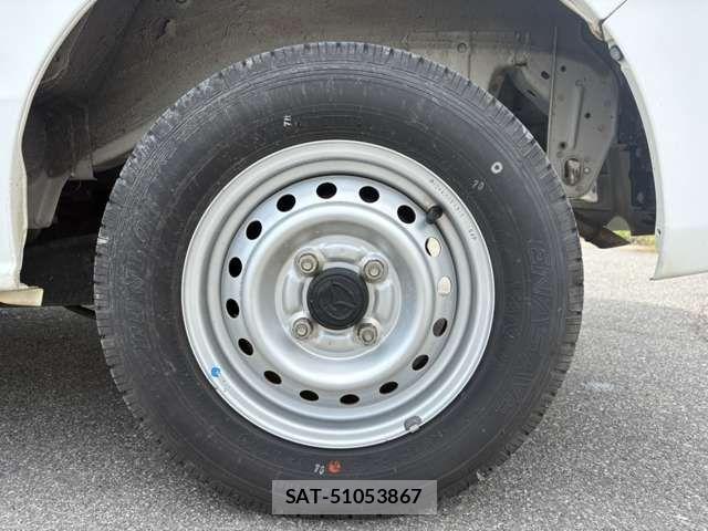 Mazda SCRUM VAN 2018-06 8563480-12