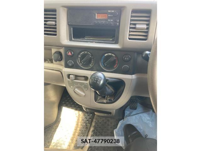 Mazda SCRUM VAN 2014-11 8628763-8