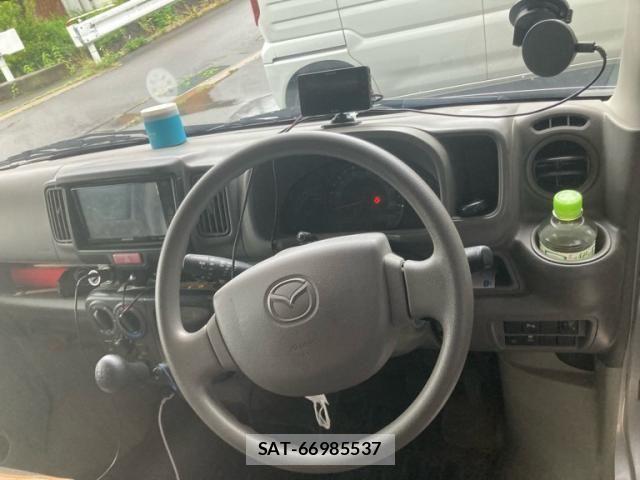 Mazda SCRUM VAN 2022-09 8686489-11