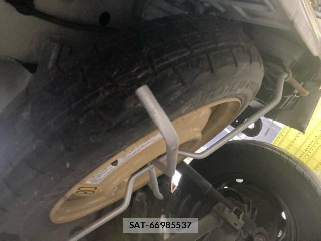 Mazda SCRUM VAN 2022-09 8686489-6