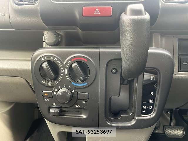 Mazda SCRUM VAN 2021-05 8745685-5