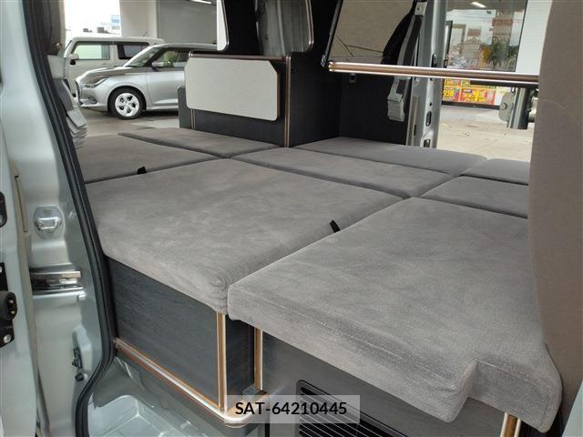 Mazda SCRUM VAN 2018-12 8831429-10