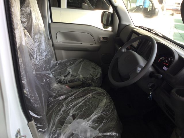 Mazda SCRUM 2025-02 3682550-12