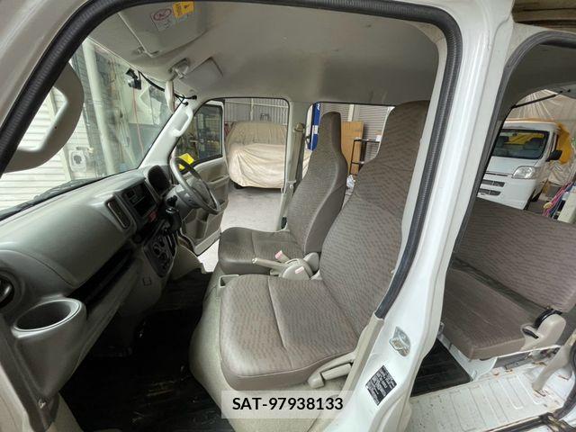Mazda SCRUM 2015-10 8414830-21