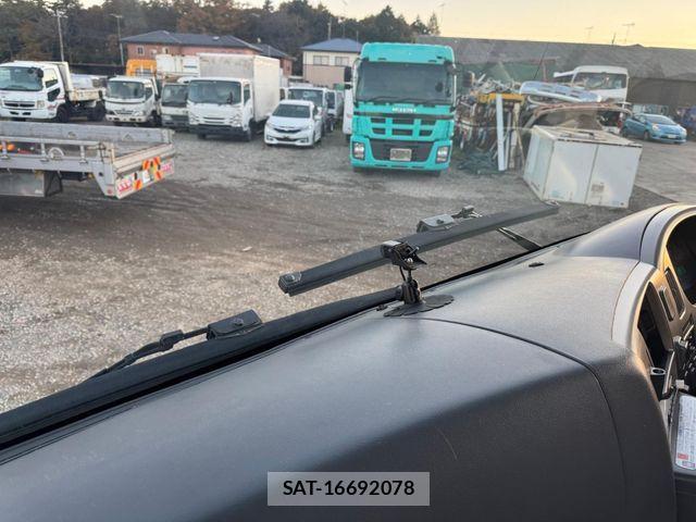 Hino Selega 2005-11 503174-24