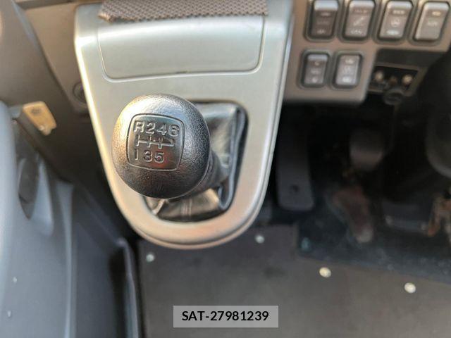 Hino Selega 2006-05 1224764-7
