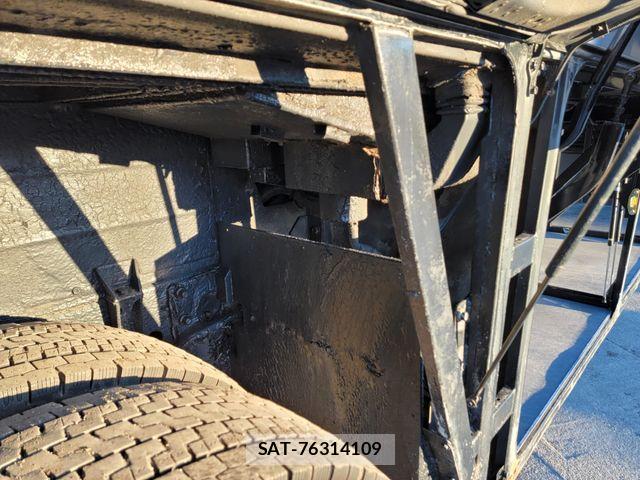 Hino Selega 2005-12 2100890-9